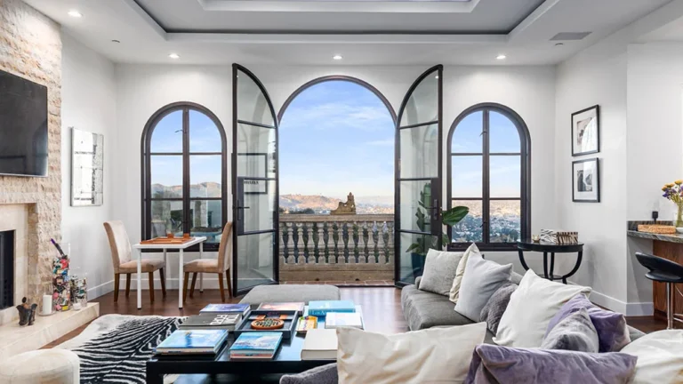 Kitchen Terrace of the Peak Estate