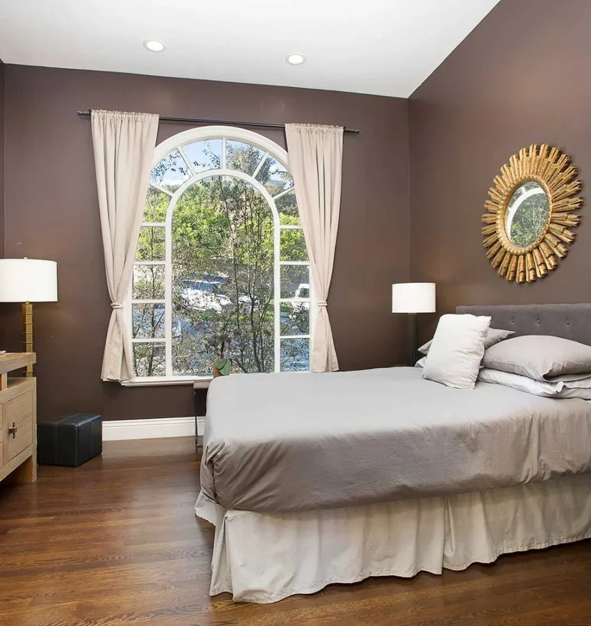 Private suites and serene common areas at Peak path health in Los Angeles, California