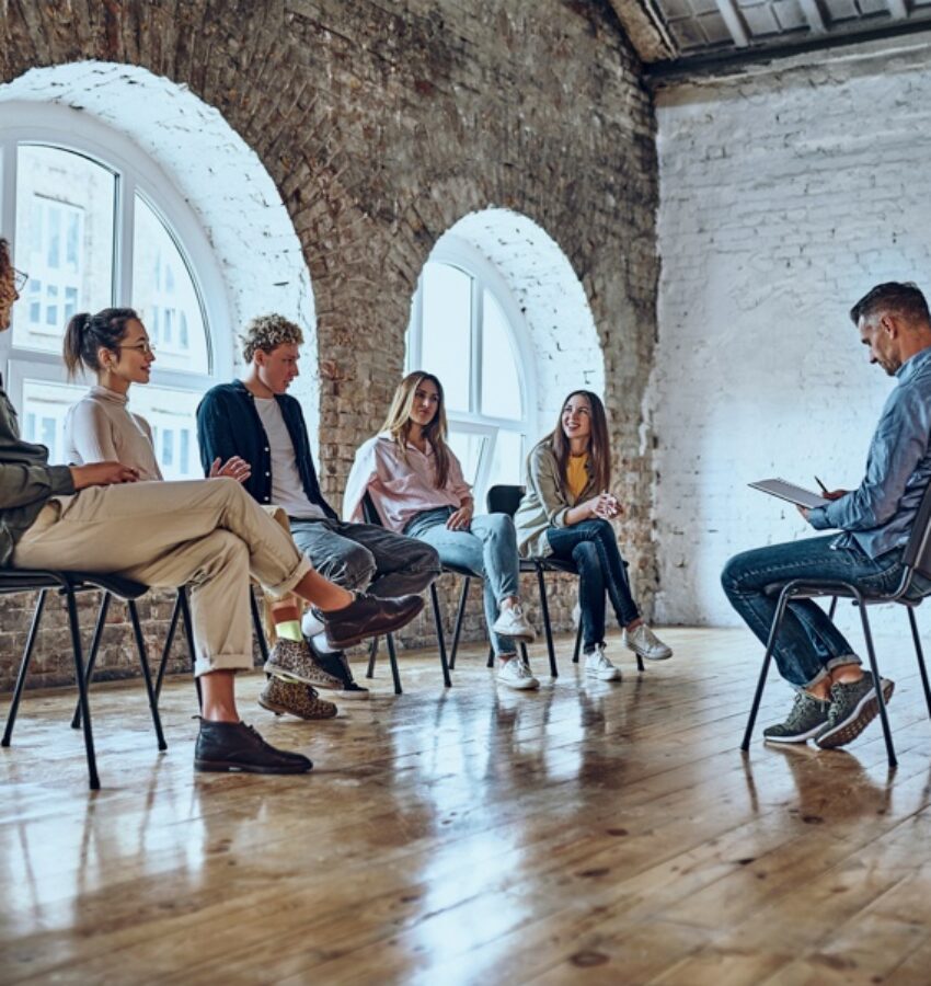 A group therapy session for anxiety and addiction treatment in Los Angeles, CA